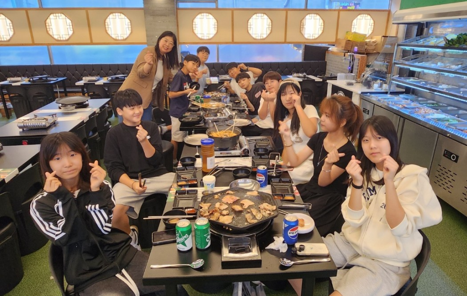 elementary 2 image 09