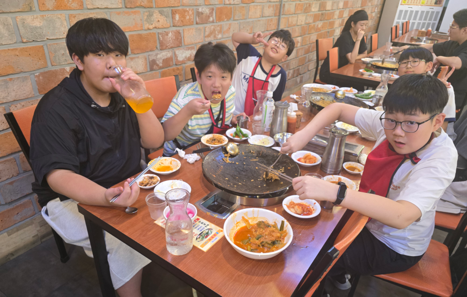 elementary 2 image 10